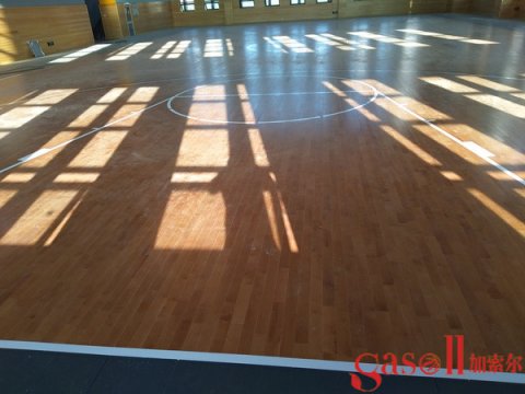 实木体育馆木地板耐磨吗